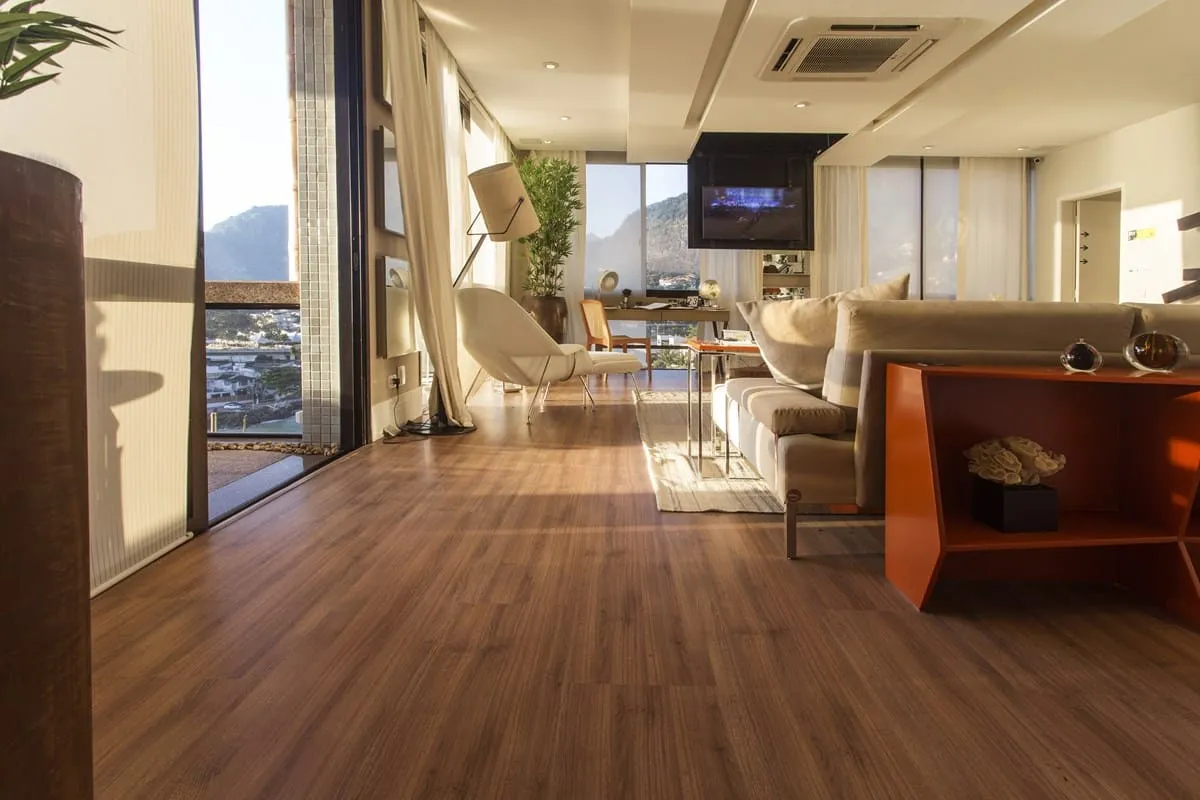 Ambiente — piso laminado Carvalho Chamonix
